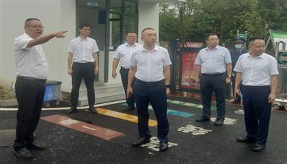 遂寧興業(yè)集團(tuán)召開(kāi)“問(wèn)題大排查、作風(fēng)大整治、工作大提升”專項(xiàng)行動(dòng)現(xiàn)場(chǎng)推進(jìn)會(huì)